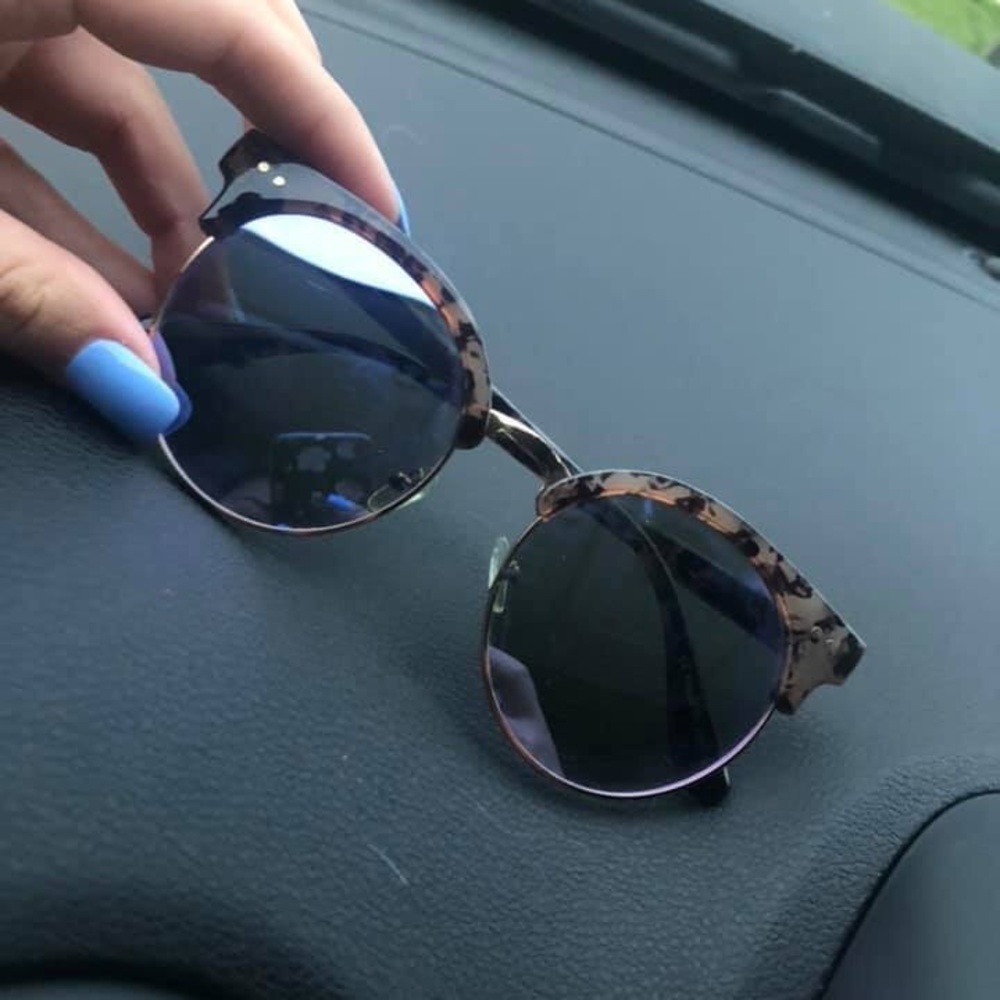 Bundle of sunglasses